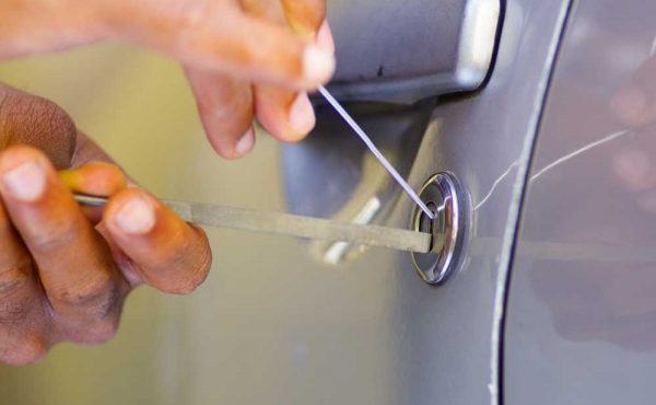 Our-automotive-locksmiths-in-Lakewood