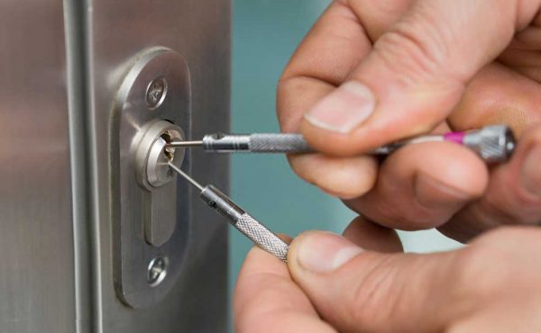 Our-commercial-locksmith-services-in-Lakewood